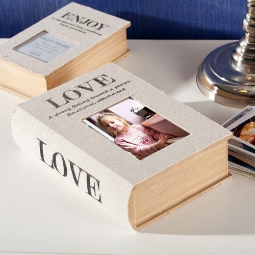 pudełko udające książkę (Love Book od Dekoria.pl).